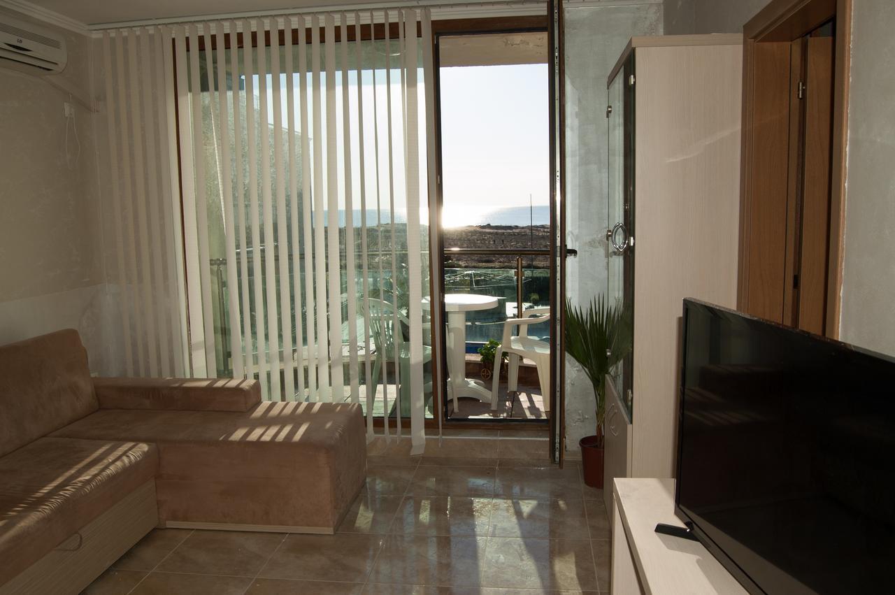 Apartment Primorsko Exterior photo